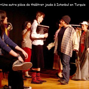 Texte de théâtre en ligne idéal pour enseigner l'art dramatique à l'école